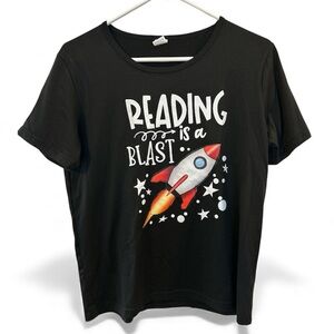 Women’s Medium Reading Short Sleeve T